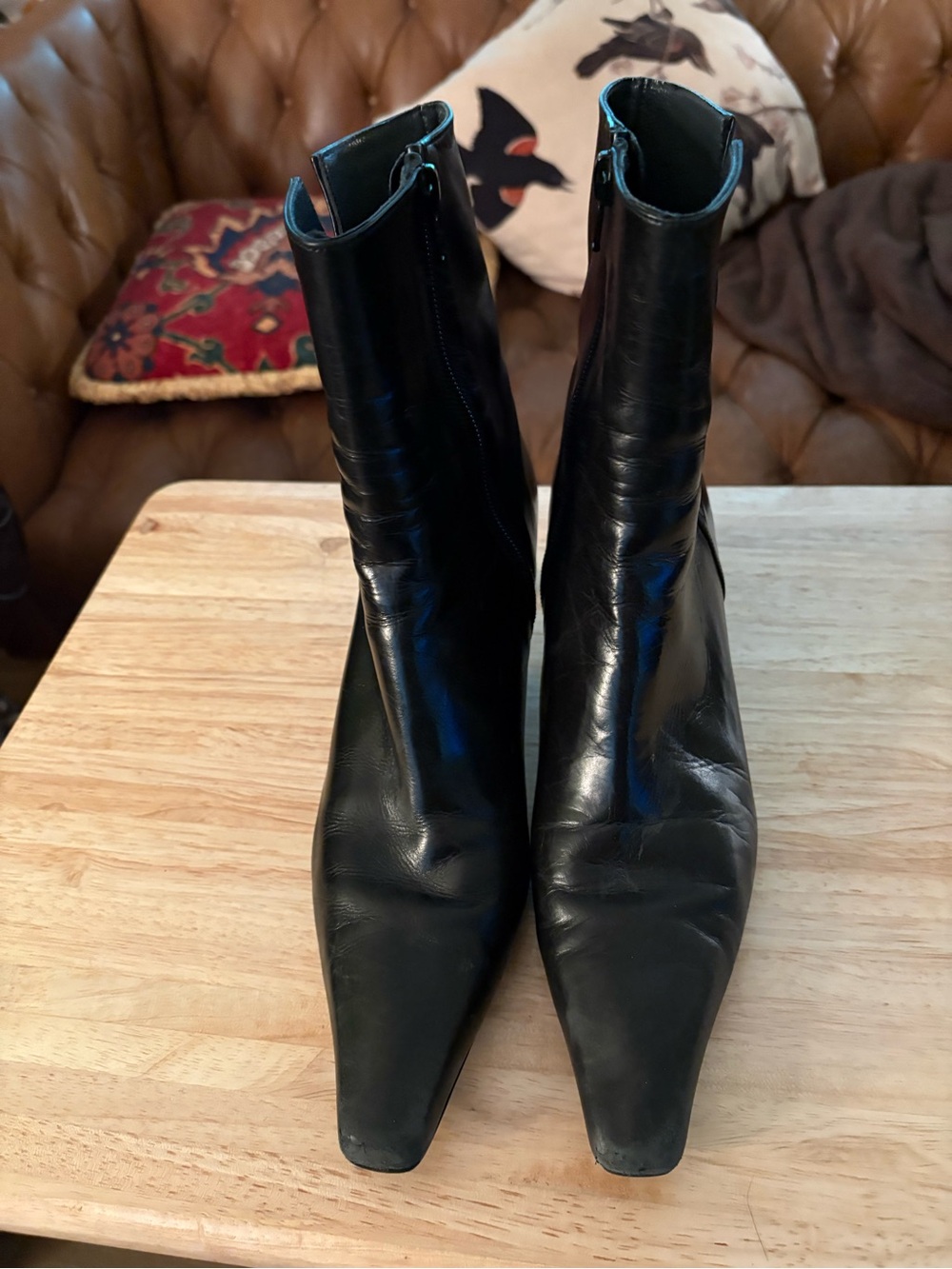 Stuart Weitzman Black Pointed Leather Ankle Booties. Size 8.5 NARROW.